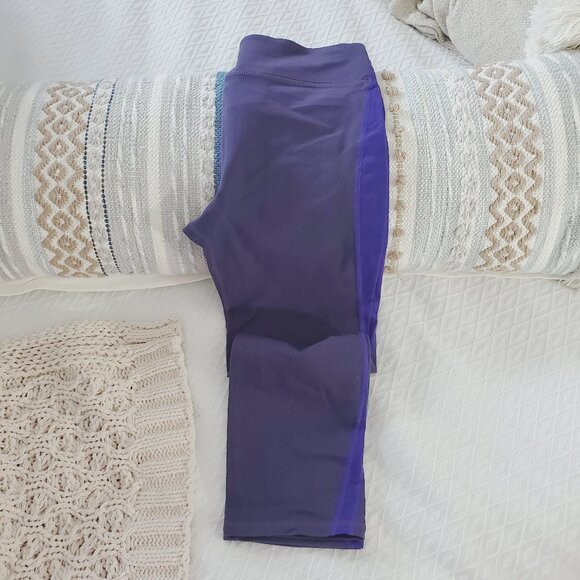 GAP BODY FIT• SIZE SMALL• CAPRI• PURPLE​ - Picture 10 of 10